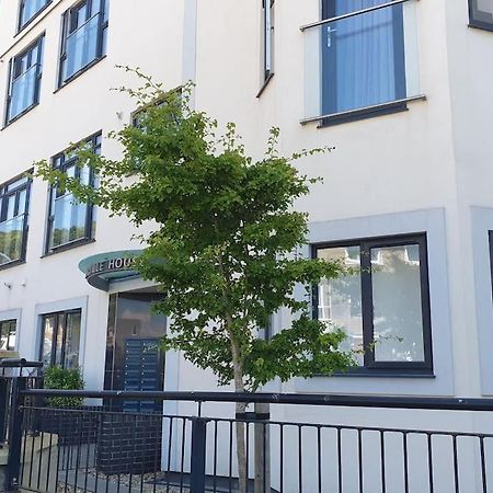 Modern Apartment With Stunning Sea View Weston-super-Mare Exterior foto