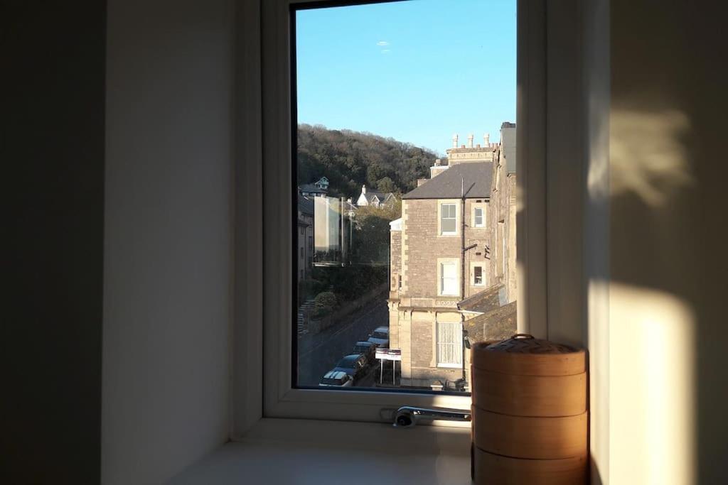 Modern Apartment With Stunning Sea View Weston-super-Mare Exterior foto